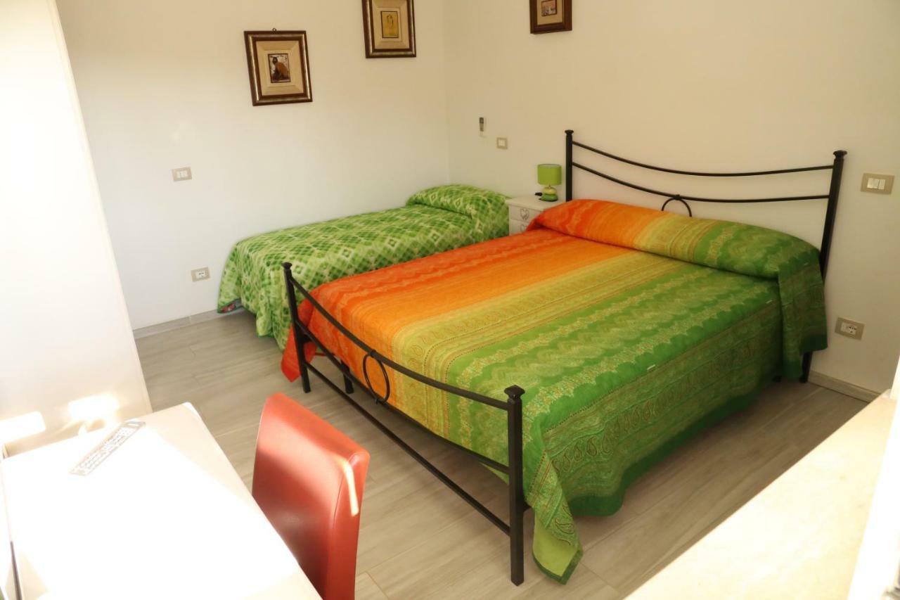 Mabell Guest House Civitavecchia Exterior foto