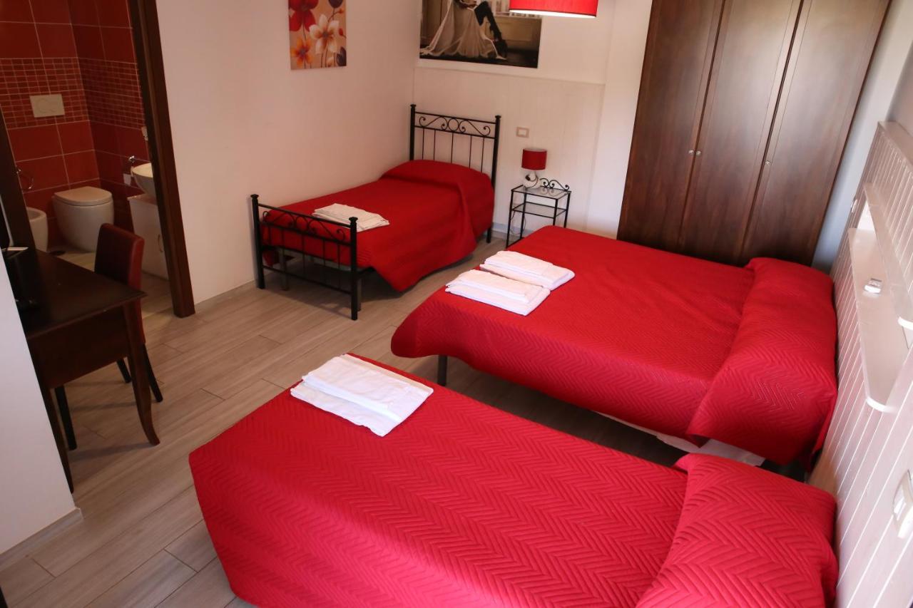 Mabell Guest House Civitavecchia Exterior foto