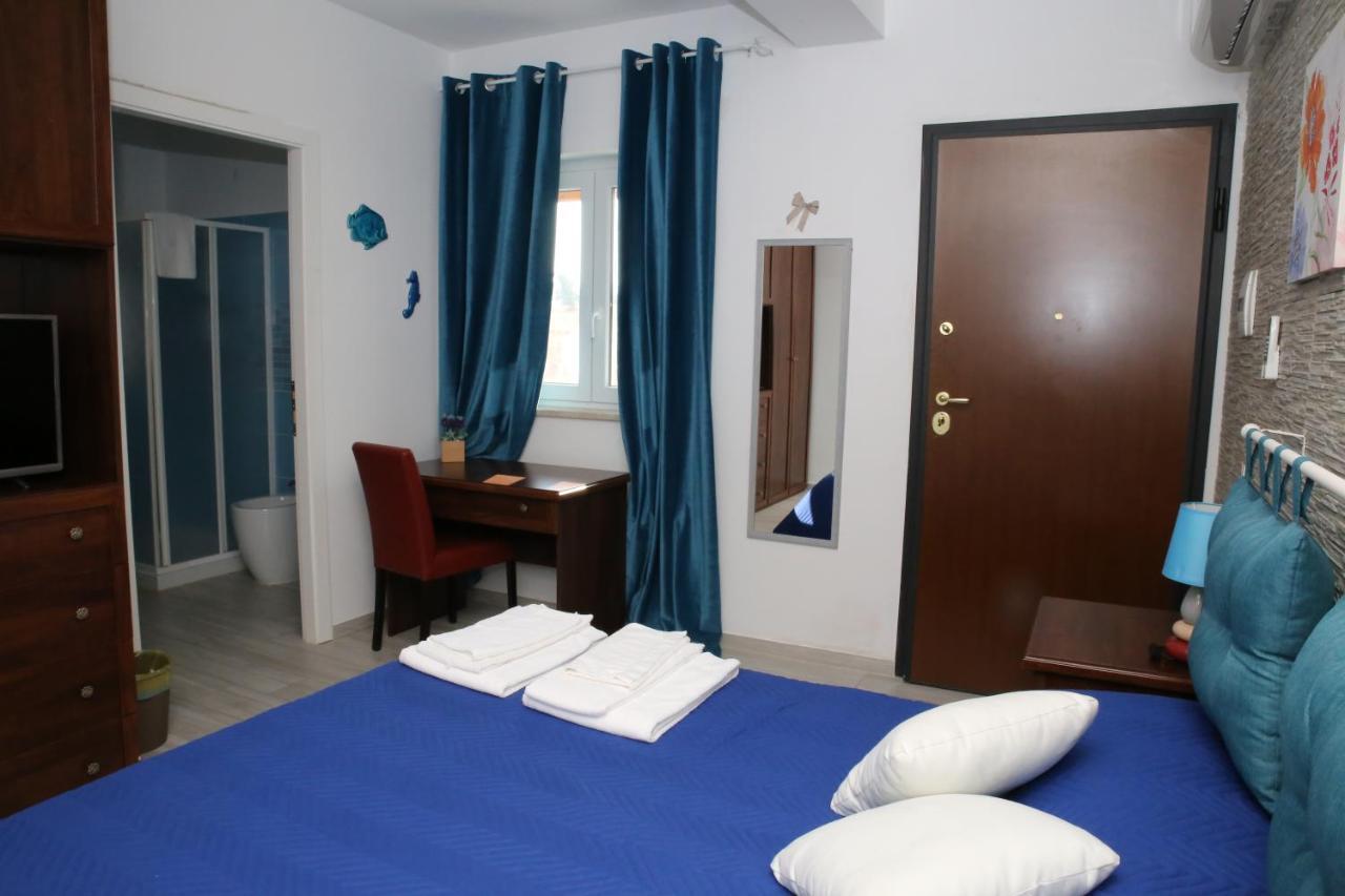 Mabell Guest House Civitavecchia Exterior foto